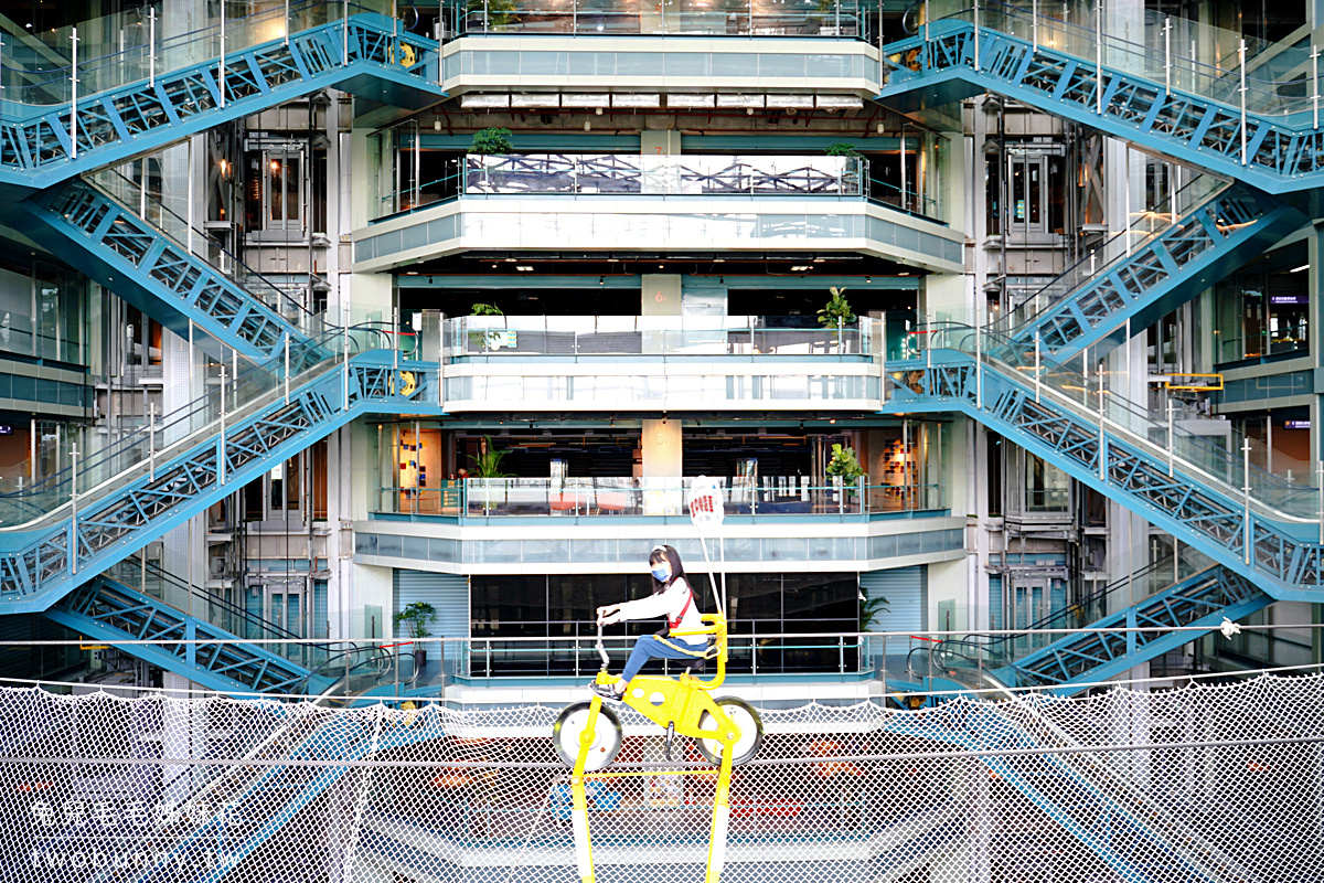 士林科教館｜國立臺灣科學教育館～銅板價台北室內景點，科學遊戲、空中腳踏車、網美空橋 @兔兒毛毛姊妹花