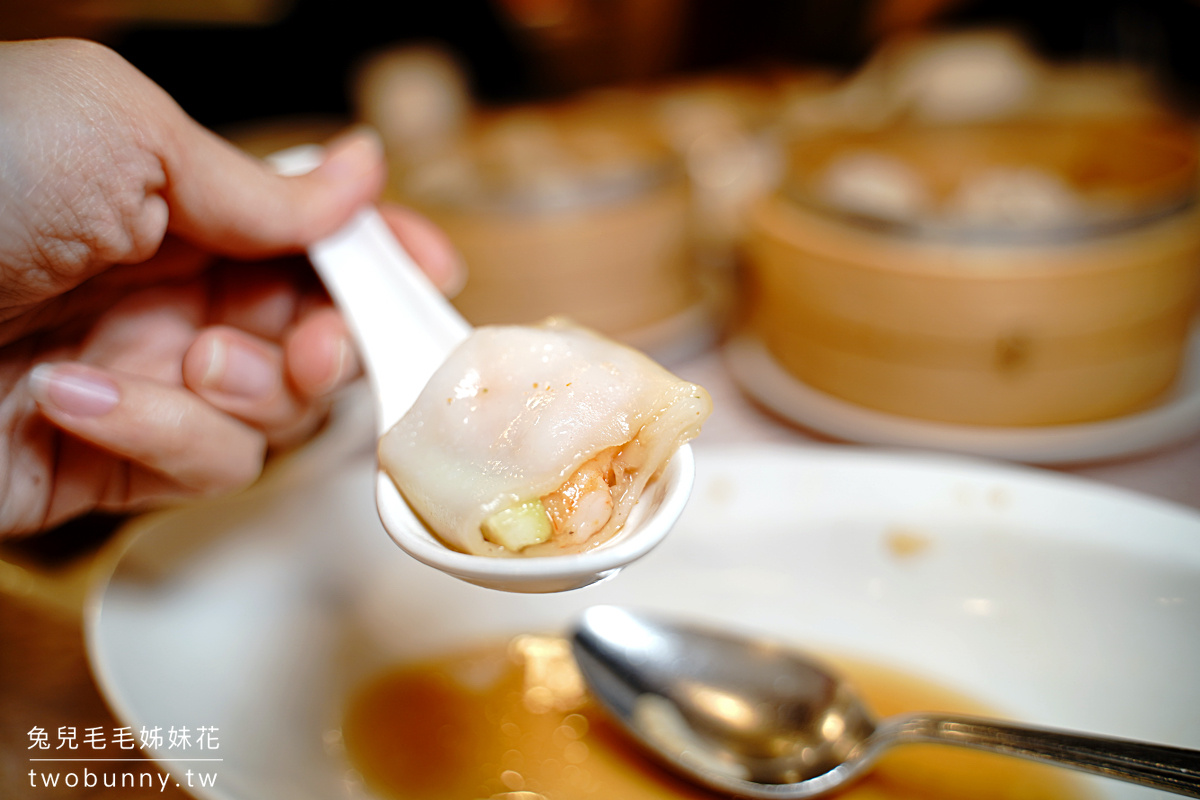 台北吃到飽》台北福華珍珠坊～五星飯店港點粵菜現點現做吃到飽，還送你哈根達斯 @兔兒毛毛姊妹花