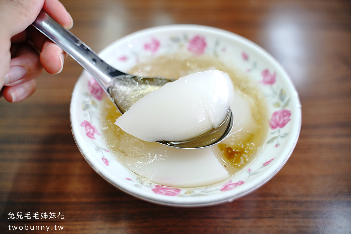 大稻埕美食》迪化街永樂市場必吃必買推薦～老字號油飯、潤餅、千層饅頭、平價生魚片 @兔兒毛毛姊妹花