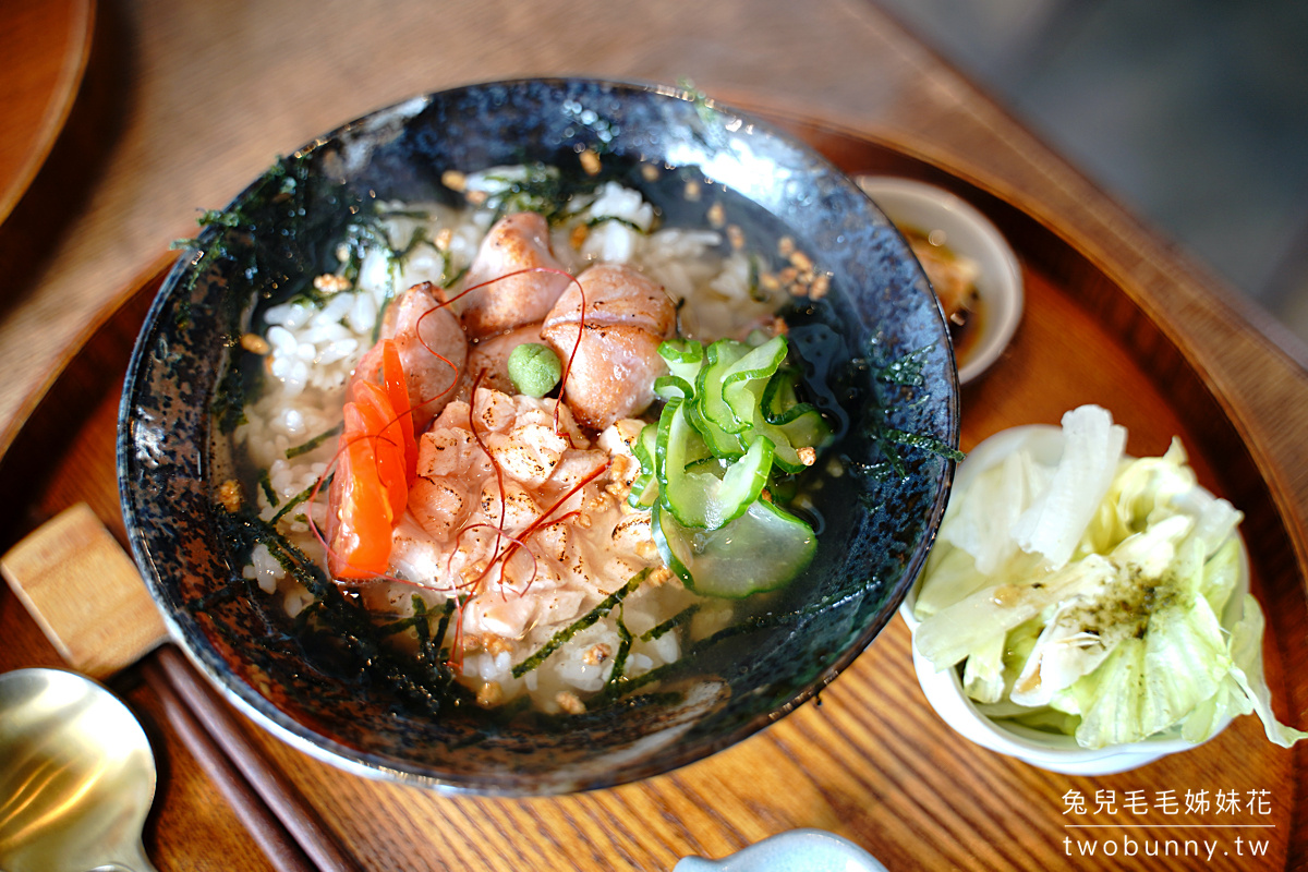 基隆美食》海那邊冰店～正濱漁港彩色屋港景咖啡廳，除了日式刨冰還有澎湃海鮮茶泡飯 @兔兒毛毛姊妹花