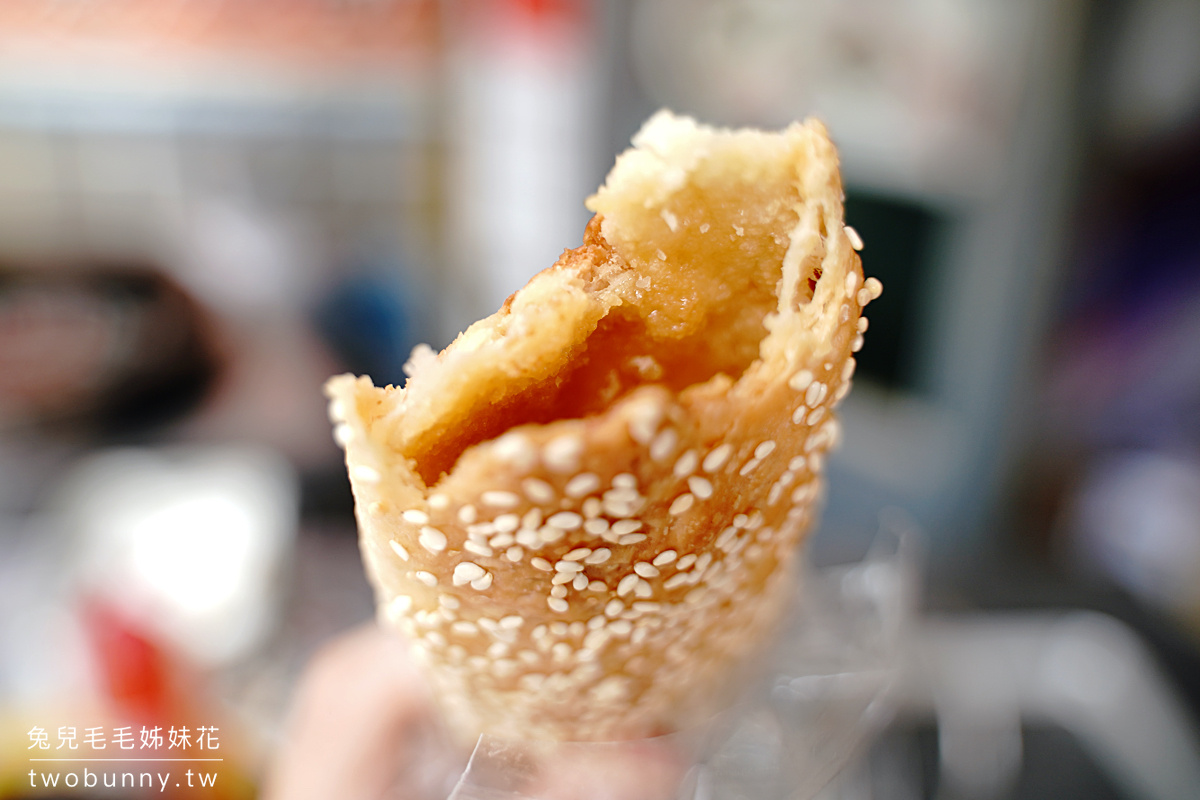 澎湖美食》老李胡椒餅～澎湖唯一古法炭烤胡椒餅，內行人必點脆中帶Q的老麵炸蛋蔥油餅 @兔兒毛毛姊妹花