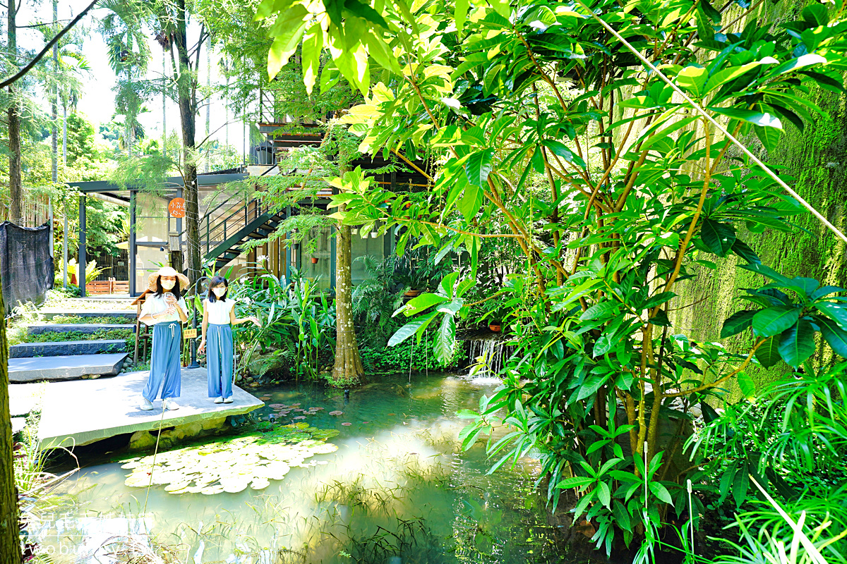 鹿寮享自在｜台中景觀餐廳～落羽松庭園裡的玻璃屋景觀餐廳，還能餵羊咩咩、餵魚 @兔兒毛毛姊妹花