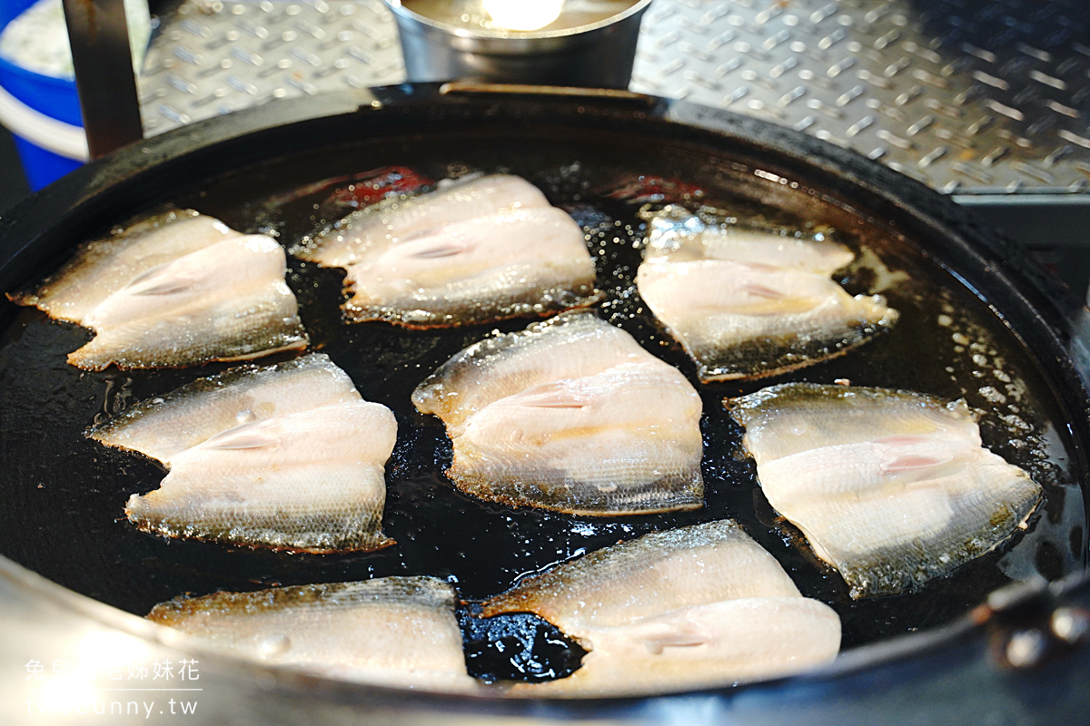 珍珍海產粥｜嘉義美食文化路夜市排隊名店，100元海產粥好鮮甜，香煎虱目魚肚更正點 @兔兒毛毛姊妹花