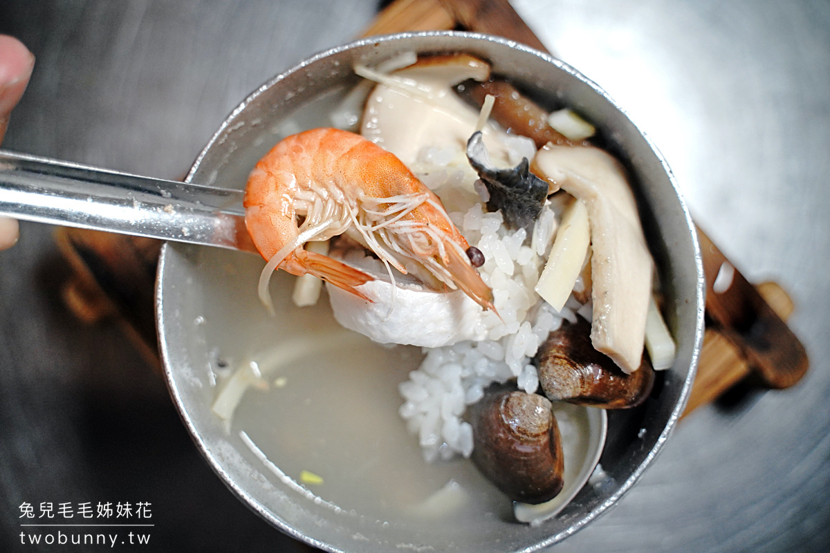 珍珍海產粥｜嘉義美食文化路夜市排隊名店，100元海產粥好鮮甜，香煎虱目魚肚更正點 @兔兒毛毛姊妹花