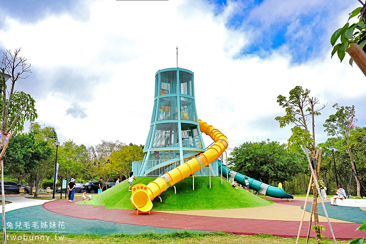 苗栗免費景點【通霄新生公園】兩層樓高通霄之塔，八公尺長水管溜滑梯超威 @兔兒毛毛姊妹花