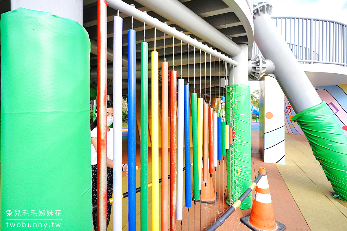 苗栗特色公園》頭份音樂公園薩克斯風遊戲場～超長溜滑梯、聲光鋼琴、泰山溜索好好玩 @兔兒毛毛姊妹花