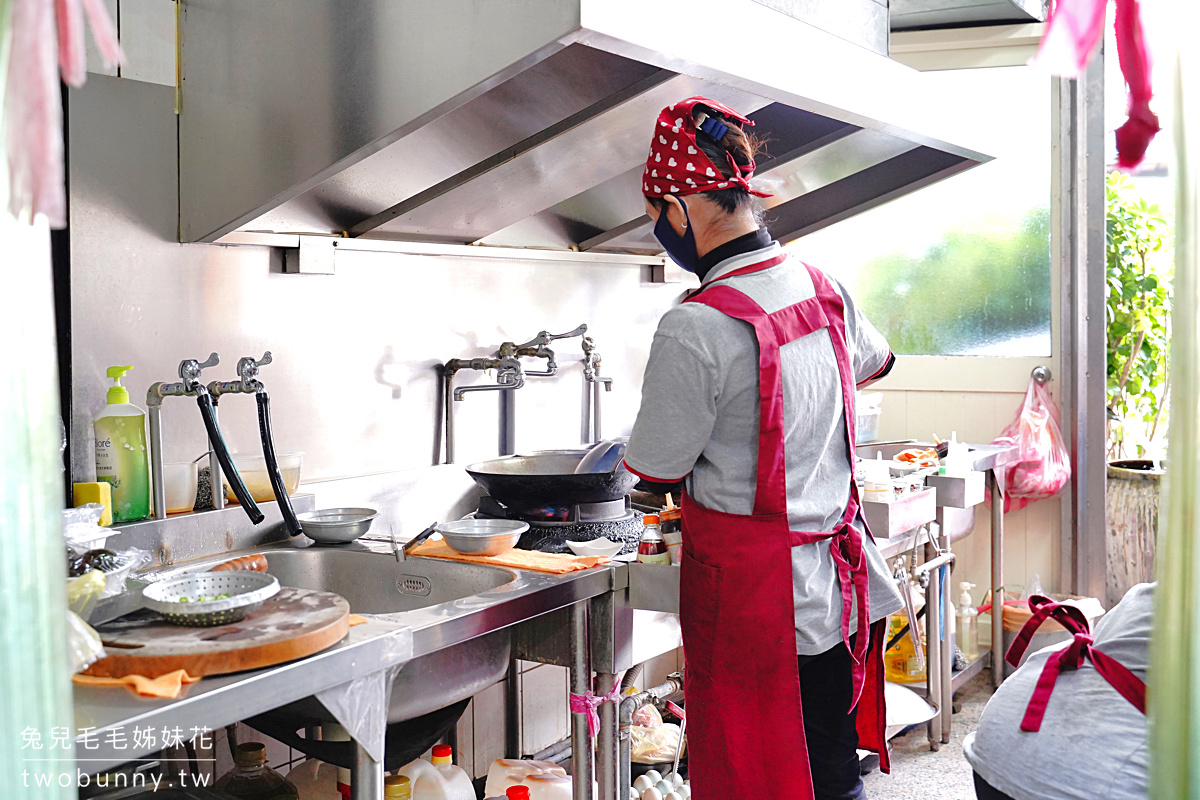 宜蘭礁溪美食》合鴨米灶腳～自然健康鴨肉料理餐廳，樸實美味手路菜、皮蛋辣椒超下飯!! @兔兒毛毛姊妹花