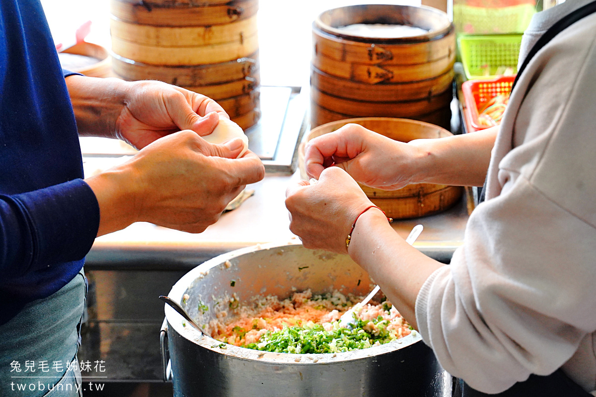 宜蘭礁溪美食》正常鮮肉小湯包～礁溪火車站附近超人氣排隊小籠包名店，礁溪早餐推薦 @兔兒毛毛姊妹花