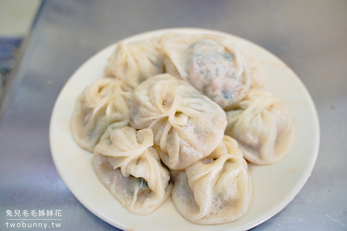 宜蘭礁溪美食》正常鮮肉小湯包～礁溪火車站附近超人氣排隊小籠包名店，礁溪早餐推薦 @兔兒毛毛姊妹花