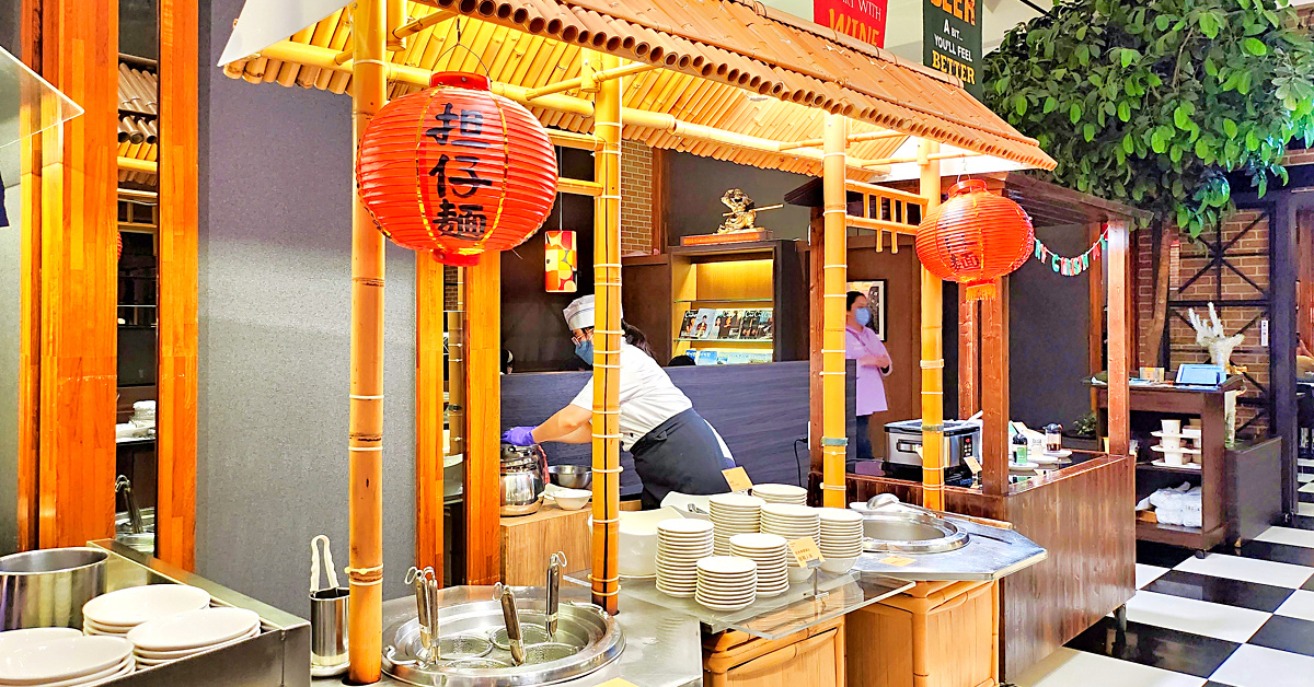 高雄住宿》康橋大飯店六合夜市七賢館~零食、咖啡、宵夜、早餐都免費，平價住宿一泊三食飽翻天 @兔兒毛毛姊妹花