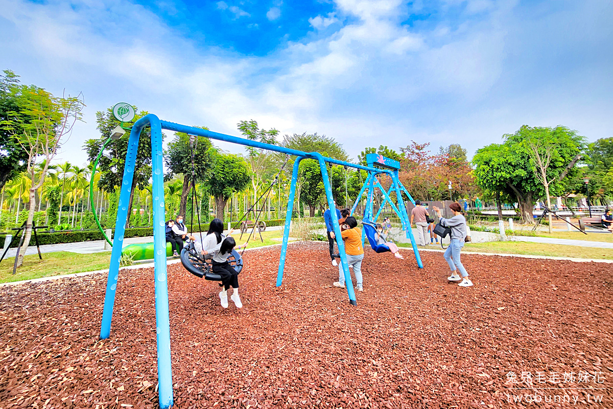 屏東特色公園》南州環保共融公園～懷舊資源回收桶寶寶變身好玩溜滑梯遊具 @兔兒毛毛姊妹花