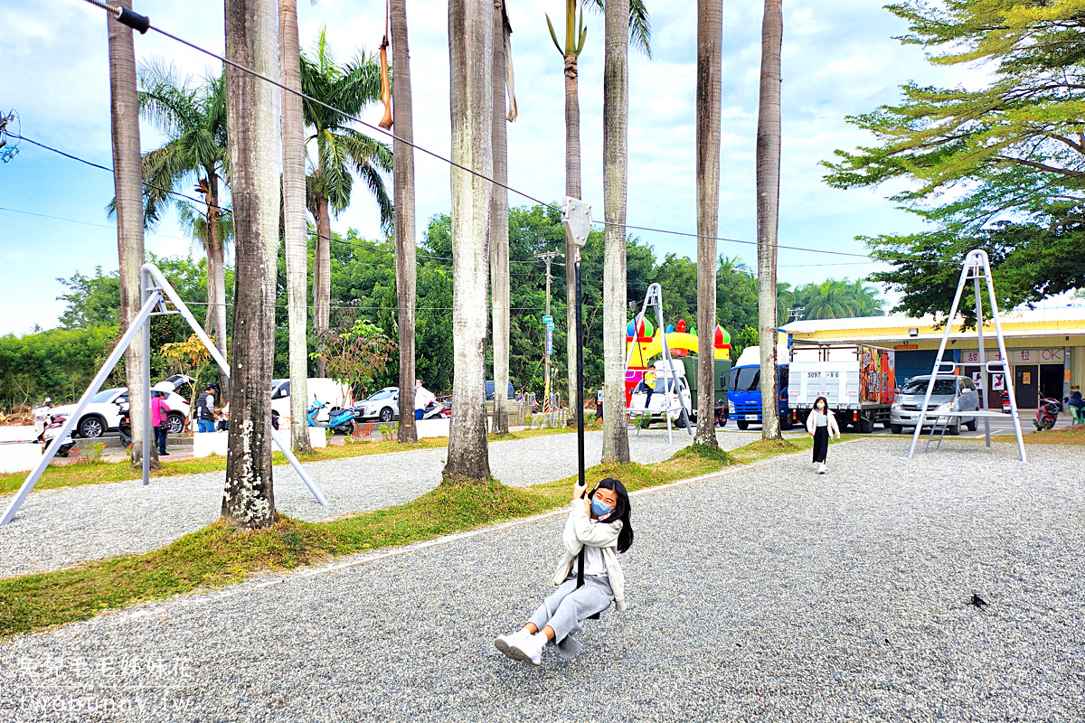 屏東特色公園》萬丹公園兒童遊戲場~牛牛雙塔滑梯、遮陽沙坑、戲水區很有得玩 @兔兒毛毛姊妹花