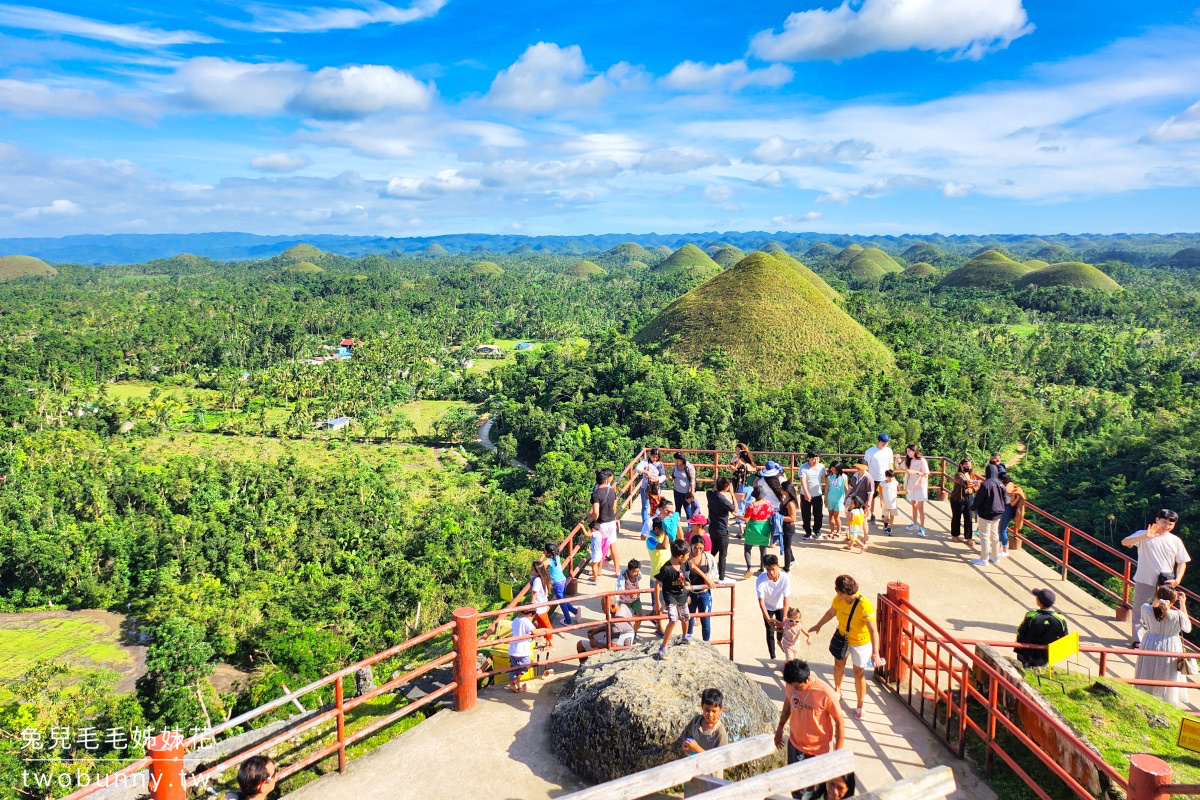 薄荷島景點》巧克力山 Chocolate Hills～Bohol 必看世界自然遺產，抹茶山丘太可愛 @兔兒毛毛姊妹花