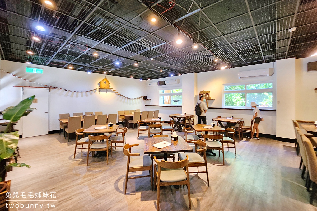 五股景點【豹豹咖啡森林館 BoBo Cafe】觀音山景觀咖啡廳，六隻駐店豹貓陪用餐超療癒 @兔兒毛毛姊妹花