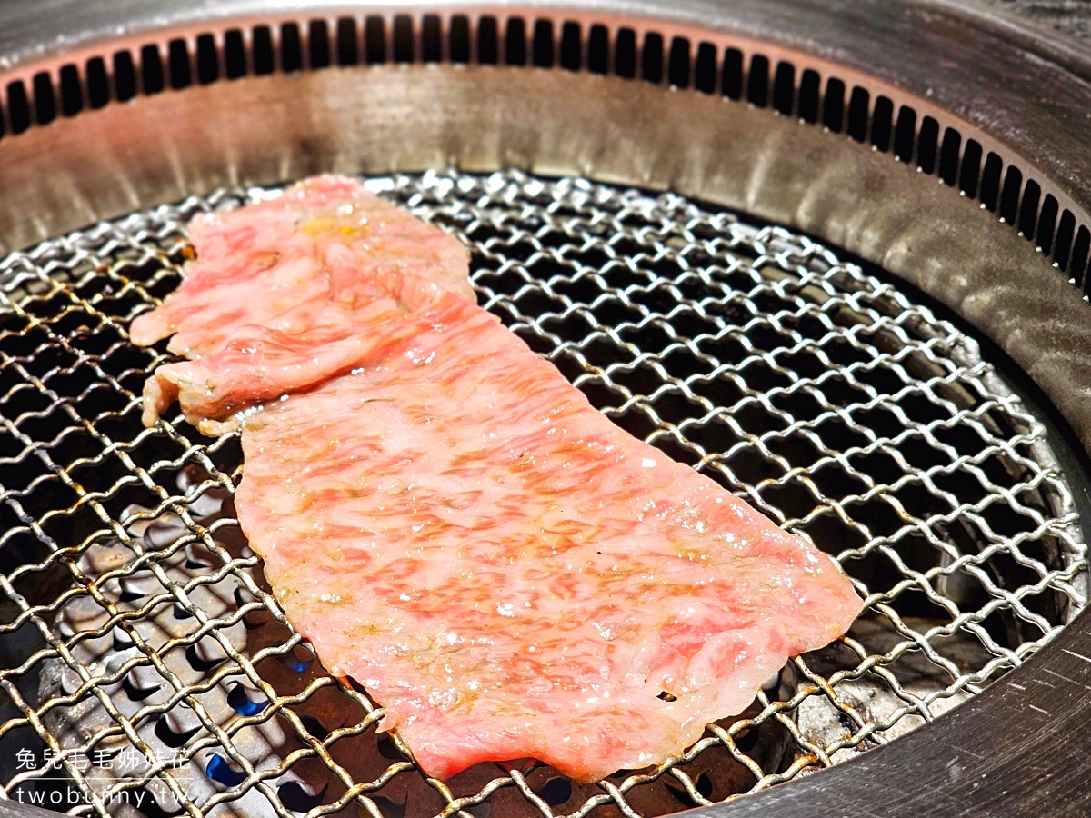 台北燒肉》燒肉擔當～食材、調味、烤工都講究的專人桌邊服務頂級和牛燒肉餐廳｜忠孝敦化美食 @兔兒毛毛姊妹花