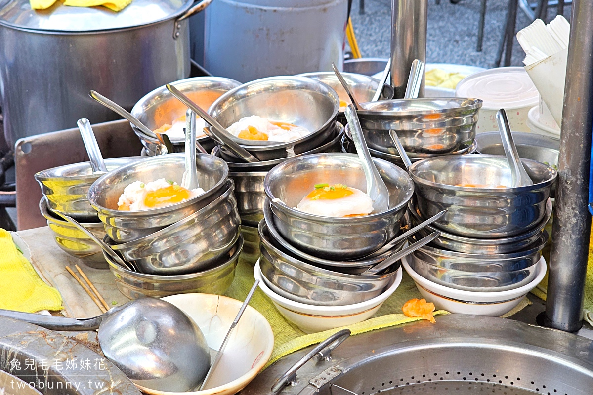 寧夏夜市美食》寧夏夜市知高飯～老饕必吃古早味腿庫飯尬蛋包蝦仁湯 @兔兒毛毛姊妹花