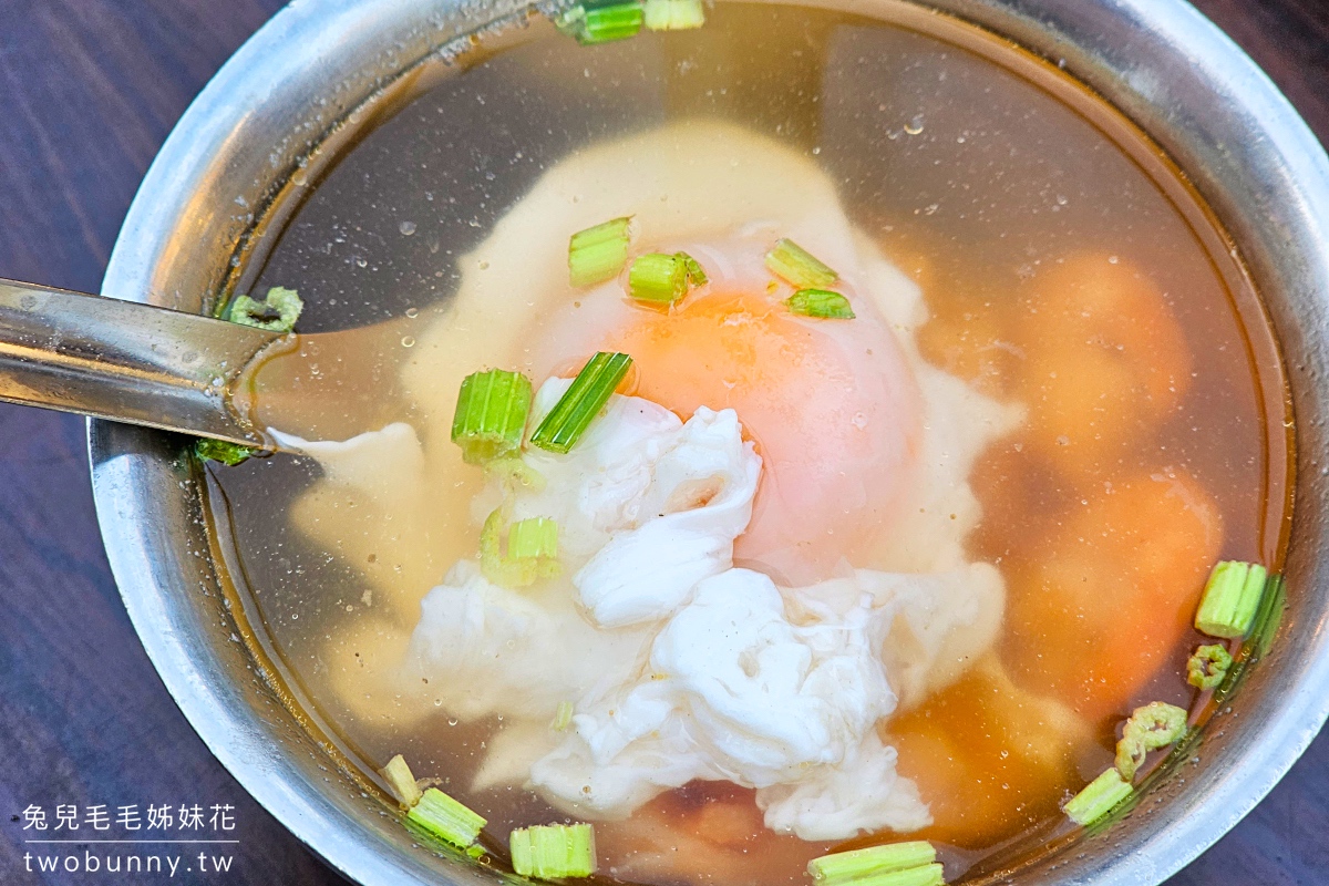 寧夏夜市美食》寧夏夜市知高飯～老饕必吃古早味腿庫飯尬蛋包蝦仁湯 @兔兒毛毛姊妹花