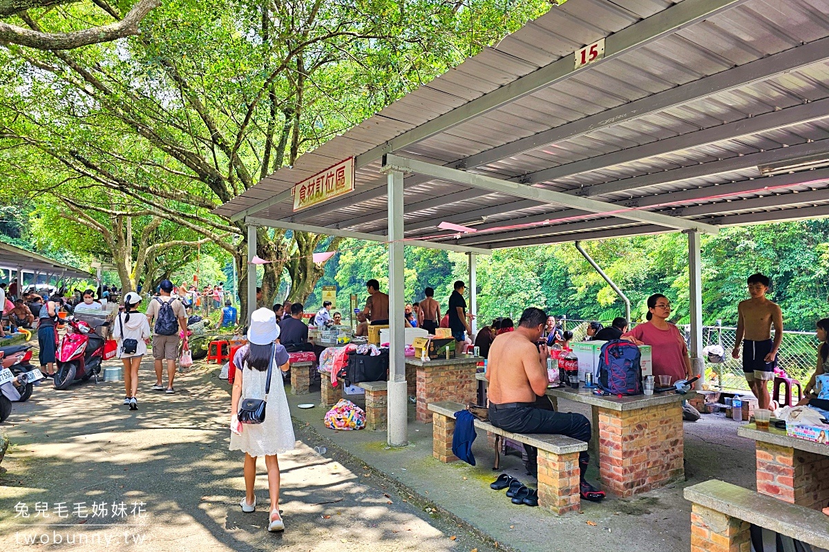 三峽樂源仙境土雞城｜溪畔烤肉玩水勝地，也可以吹冷氣吃土雞 @兔兒毛毛姊妹花