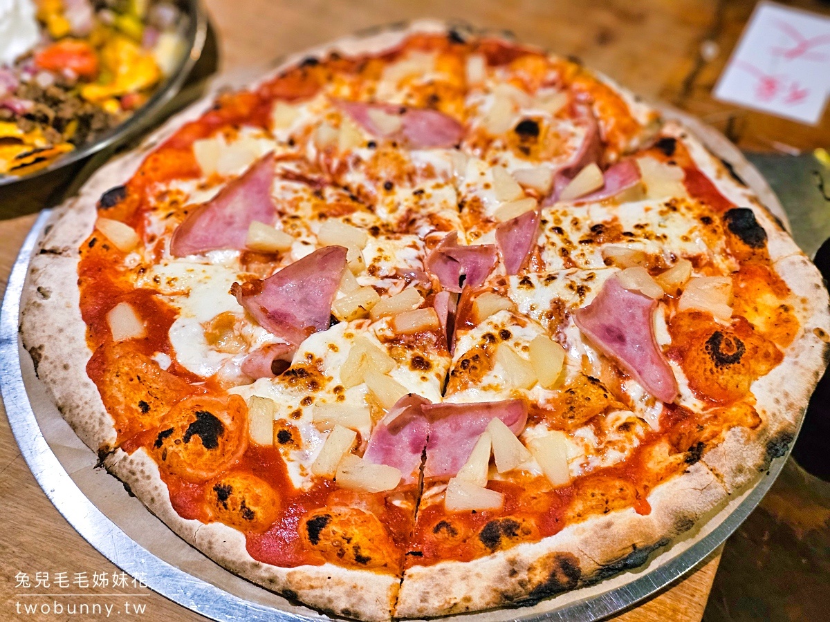 新竹南寮美食》海屋 Cafe～南寮漁港異國風窯烤PIZZA、豬肋排餐廳，附設海景座位區 @兔兒毛毛姊妹花