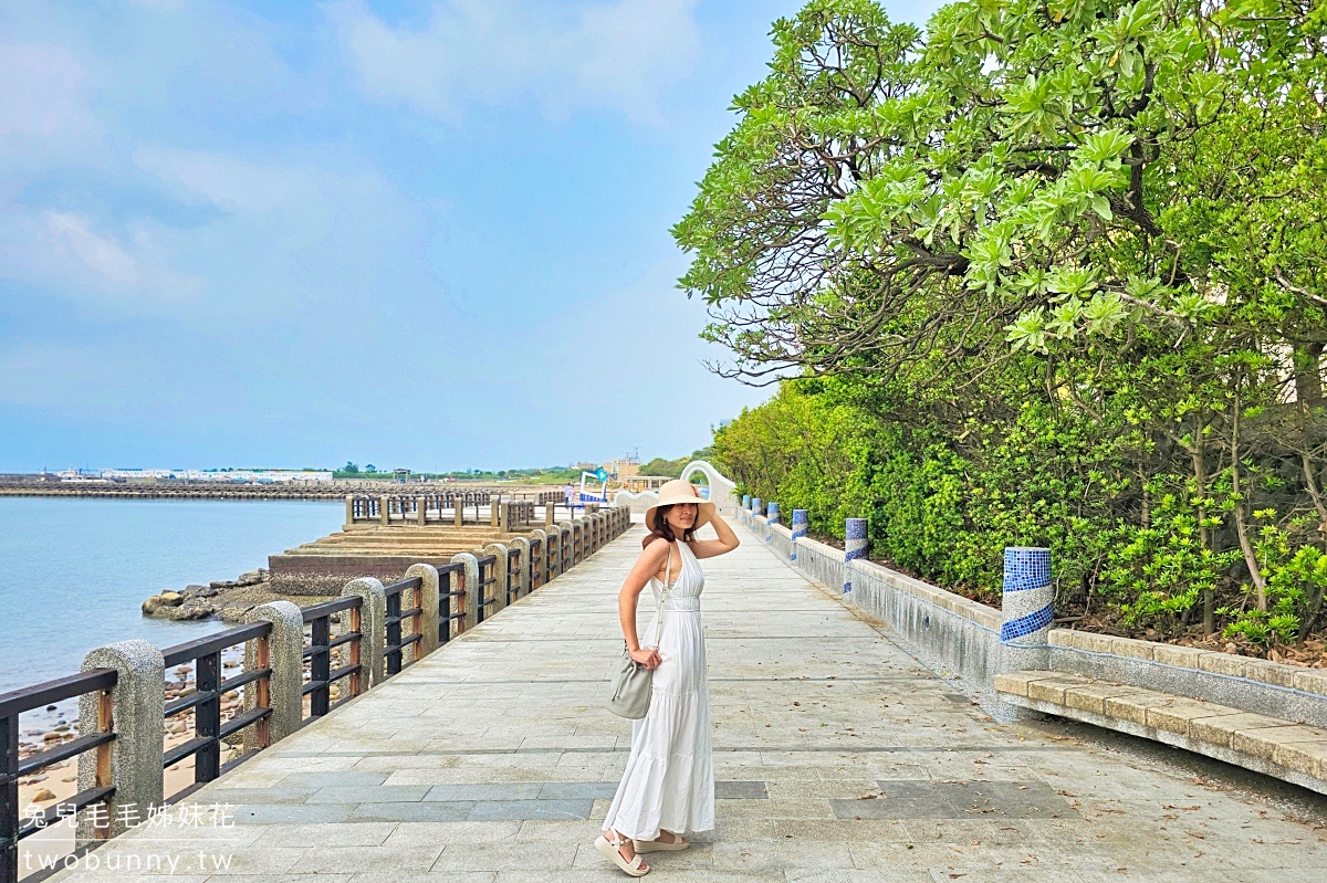 三芝景點》芝蘭公園～北海岸最美海上觀景平台，水藍波浪海上走廊超好拍｜台北免費景點 @兔兒毛毛姊妹花