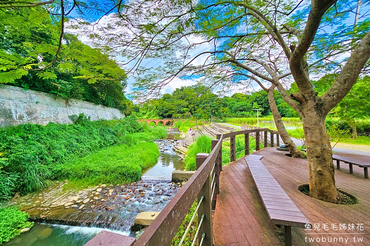 龍潭大平紅橋｜IG超人氣百年歷史紅磚糯米橋，桃園免費野溪戲水秘境｜龍潭親水公園 @兔兒毛毛姊妹花