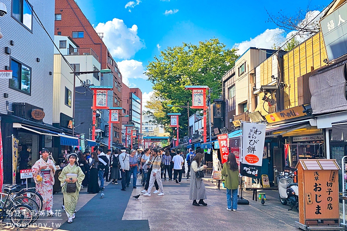 東京景點【仲見世通】必吃美食推薦～淺草寺表參道、日本最古老商店街逛街攻略 @兔兒毛毛姊妹花