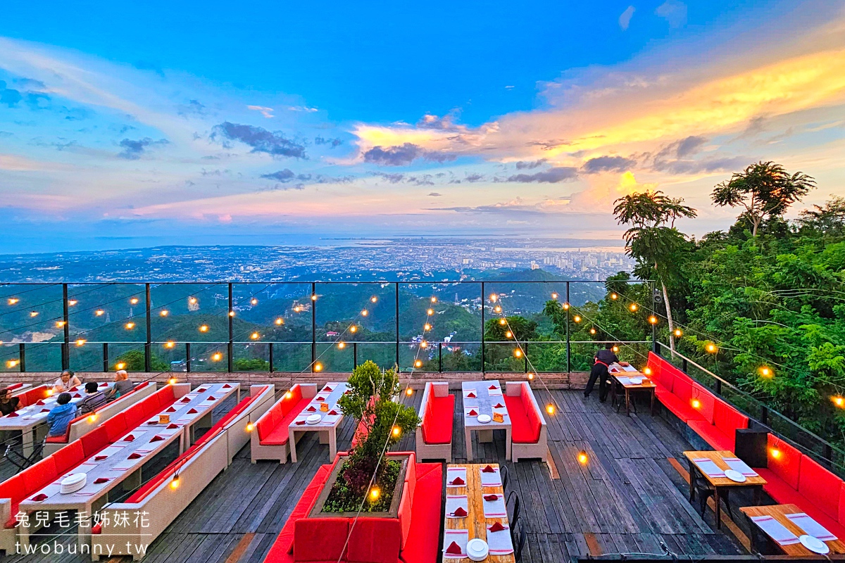 宿霧景點》Top of Cebu～宿霧最美景觀餐廳，百萬夜景太美麗，餐點好吃又便宜 @兔兒毛毛姊妹花