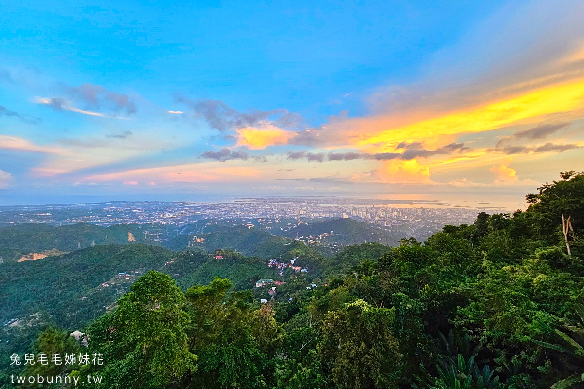 宿霧景點》Top of Cebu～宿霧最美景觀餐廳，百萬夜景太美麗，餐點好吃又便宜 @兔兒毛毛姊妹花