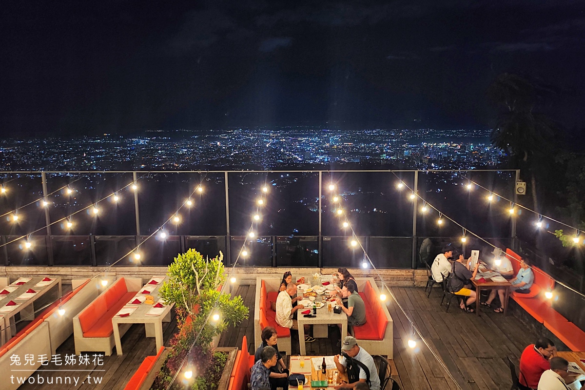 宿霧景點》Top of Cebu～宿霧最美景觀餐廳，百萬夜景太美麗，餐點好吃又便宜 @兔兒毛毛姊妹花