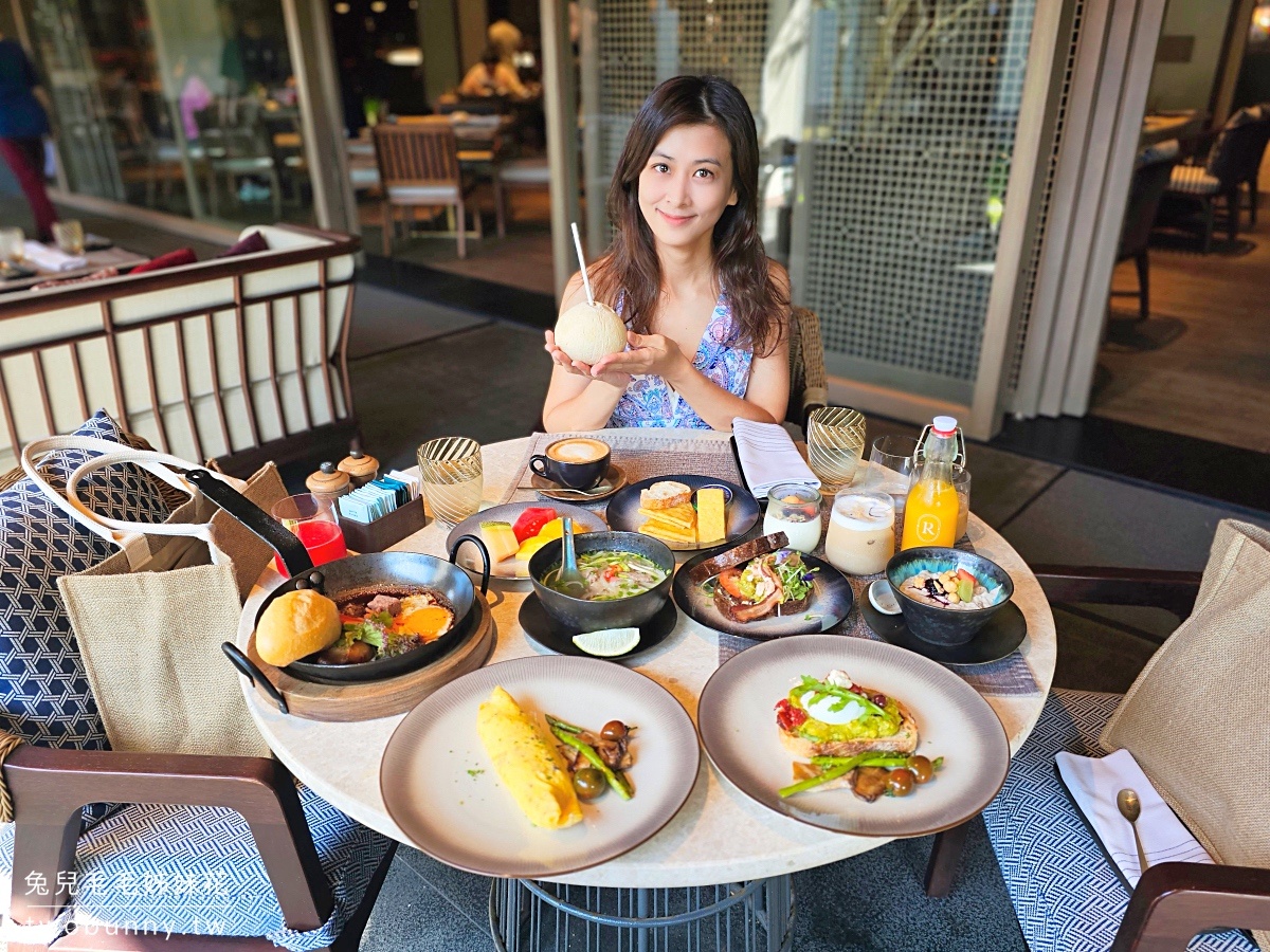 富國島美食【Rice Market】富國島麗晶酒店早餐一早就吃單點牛排，自助吧還超澎湃 @兔兒毛毛姊妹花