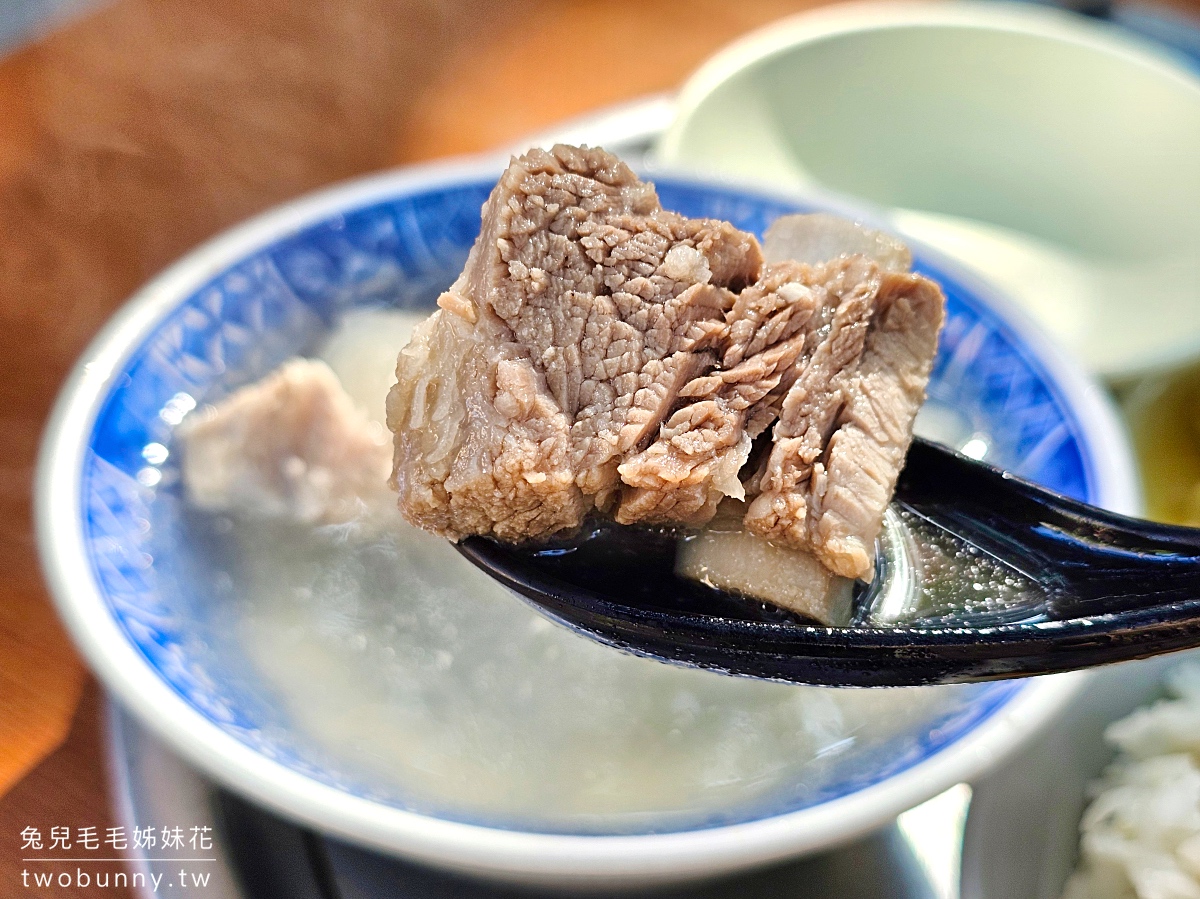 大稻埕美食》阿桂姨原汁排骨湯｜慈聖宮美食街必吃50年老店，排骨湯超清甜還能免費續湯 @兔兒毛毛姊妹花