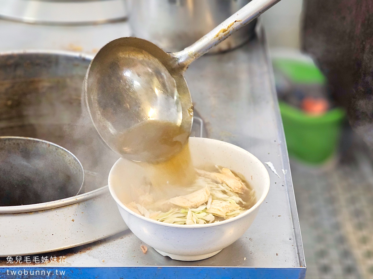 沙巴美食【悅昌茶室】加雅街排隊排翻的現烤沙嗲，一串一元又香又嫩好吃爆表 @兔兒毛毛姊妹花