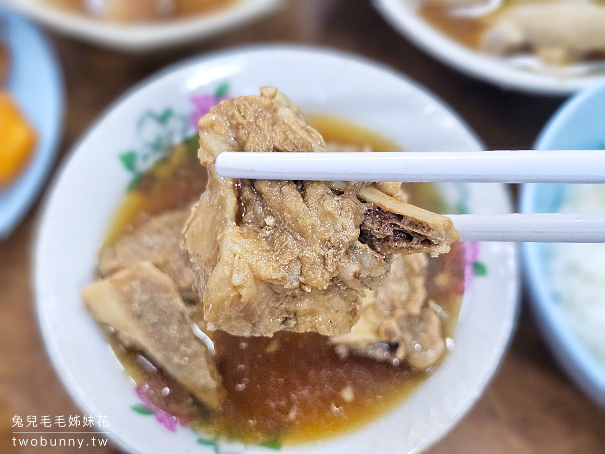 沙巴美食【佑記肉骨茶】YU KEE BAK KUT TEH～亞庇加雅街必吃老字號排隊美食 @兔兒毛毛姊妹花