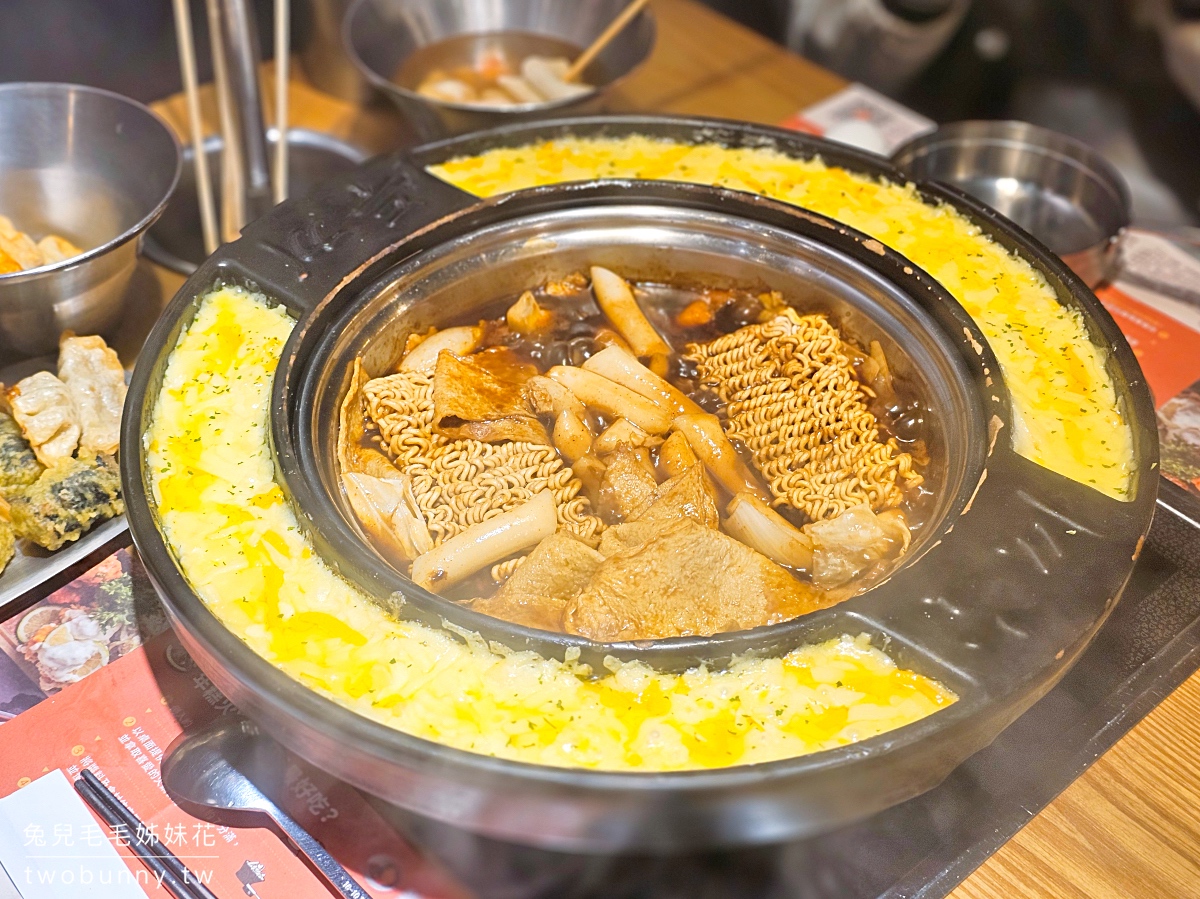 兩餐韓國年糕火鍋吃到飽|349起年糕、魚板、炸雞、拉麵隨你吃～CP值爆表 @兔兒毛毛姊妹花
