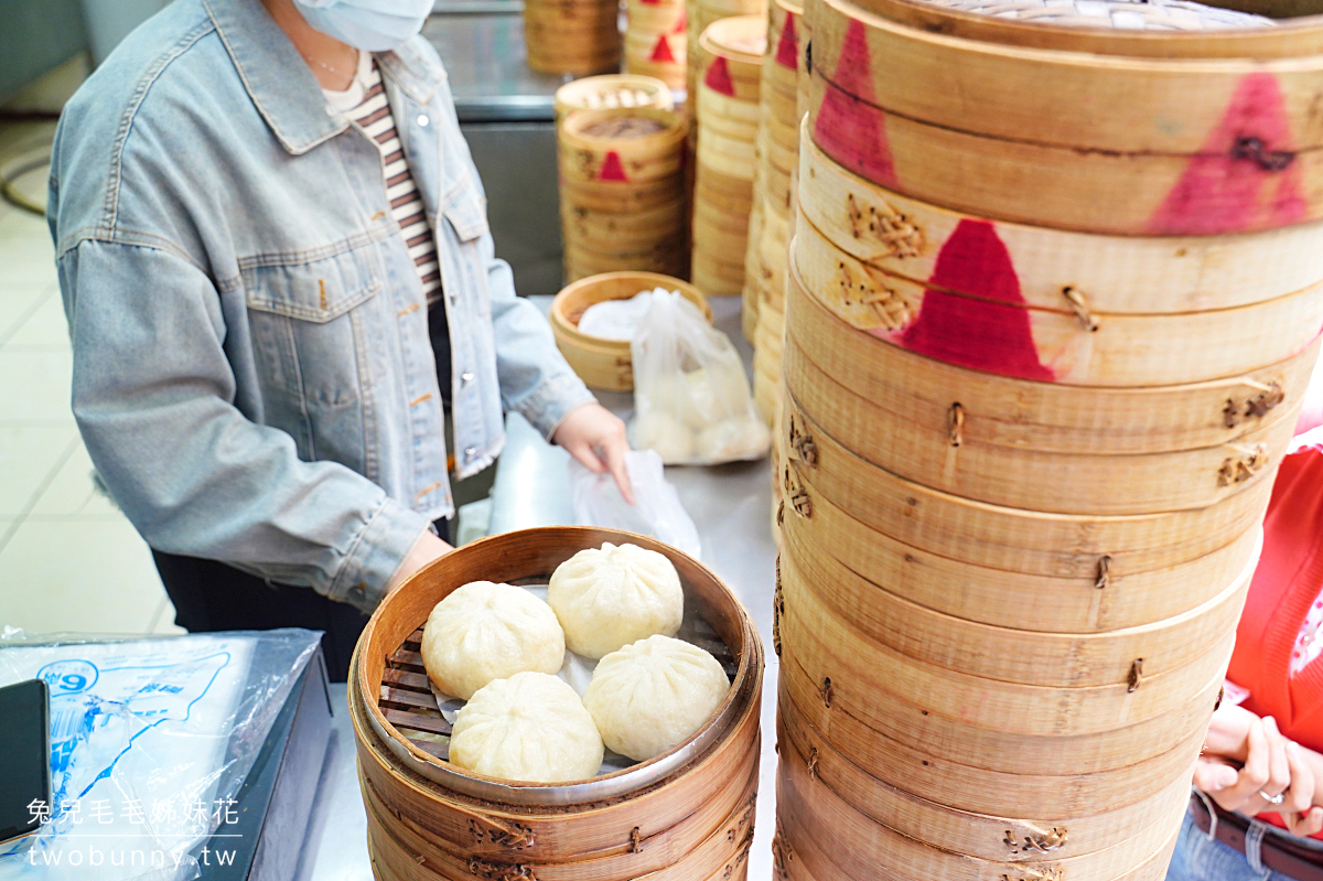 老上海包子｜永春市場必吃香Q帶勁手工老麵包子，限量和牛包、貓山王榴槤包超威 @兔兒毛毛姊妹花