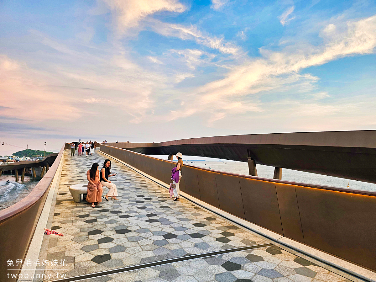 地中海小鎮親吻橋 Kiss Bridge｜富國島最夢幻夕陽美景，愛情颶風水上極限運動表演 @兔兒毛毛姊妹花