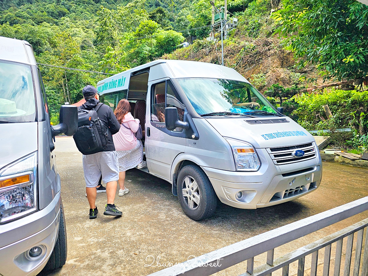 北越沙壩最新景點「龍雲玻璃天空步道」海拔2200米高山上的548公尺玻璃橋太壯觀 @兔兒毛毛姊妹花