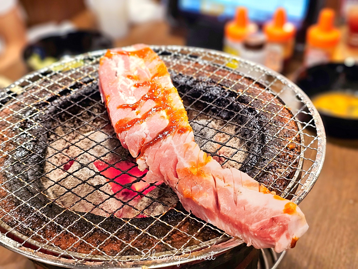 七輪燒肉牛繁 食べ放題｜日本連鎖燒肉店，日本國產黑毛和牛吃到飽｜富士急樂園美食 @兔兒毛毛姊妹花