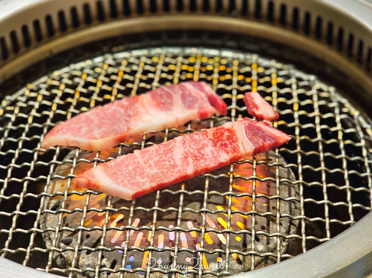 東京燒肉「六歌仙燒肉吃到飽」新宿超夯和牛燒肉餐廳，神戶牛、海鮮吃到飽，酒水無限暢飲 @兔兒毛毛姊妹花