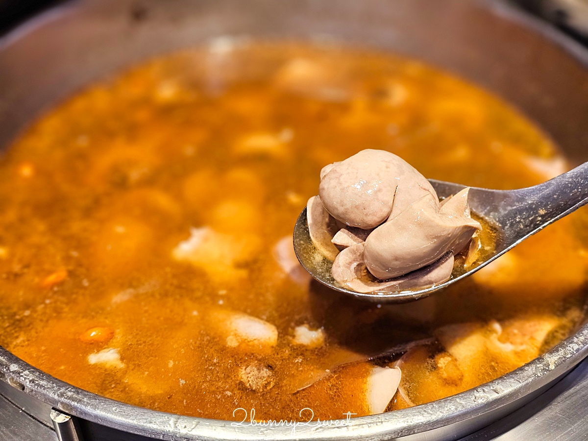 港龘港式飲茶歐式自助百匯｜林口長庚美食～腸粉、港點吃到飽只要500元還免收服務費 @兔兒毛毛姊妹花