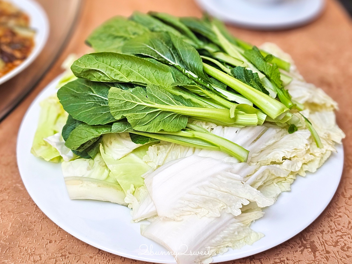 Dân Chài Quán｜越南下龍灣美食～巨無霸鋼盆海鮮火鍋，螃蟹、鮑魚、生蠔&#8230;太澎湃 @兔兒毛毛姊妹花