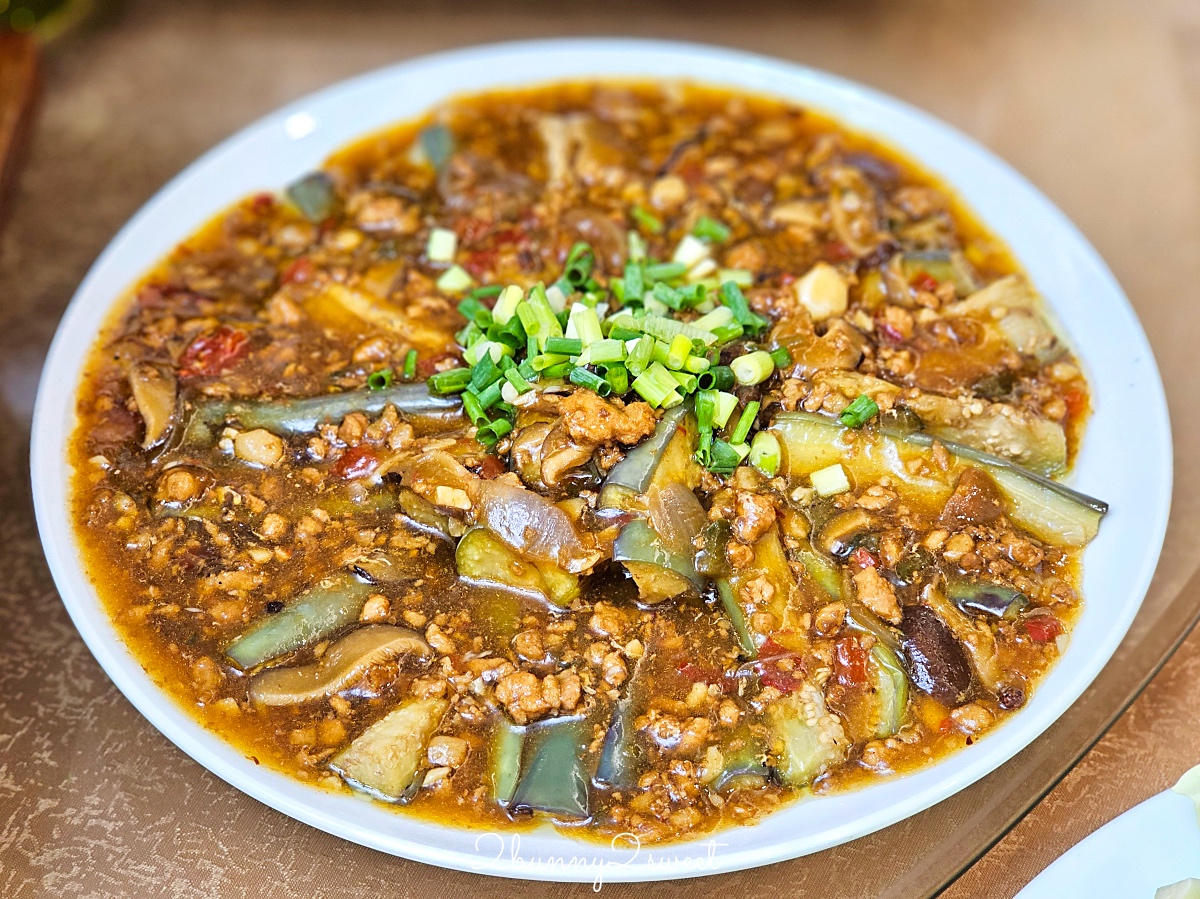 Dân Chài Quán｜越南下龍灣美食～巨無霸鋼盆海鮮火鍋，螃蟹、鮑魚、生蠔&#8230;太澎湃 @兔兒毛毛姊妹花