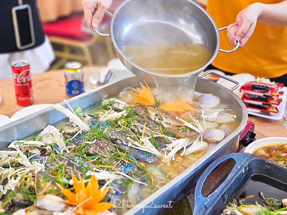 Dân Chài Quán｜越南下龍灣美食～巨無霸鋼盆海鮮火鍋，螃蟹、鮑魚、生蠔&#8230;太澎湃 @兔兒毛毛姊妹花