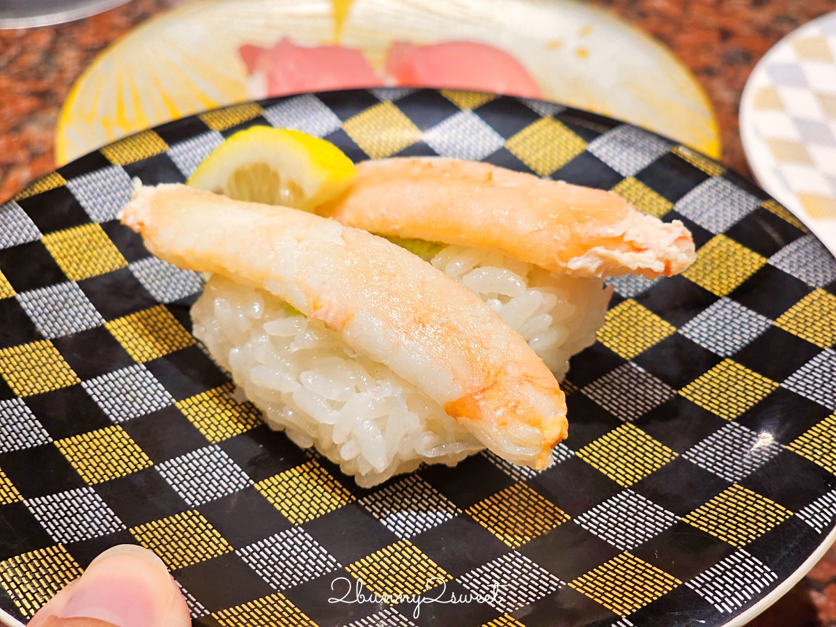 橫濱美食「三浦三崎港」日本必吃平價迴轉壽司，海鮮食材爆滿像山一樣高～CP值爆表 @兔兒毛毛姊妹花