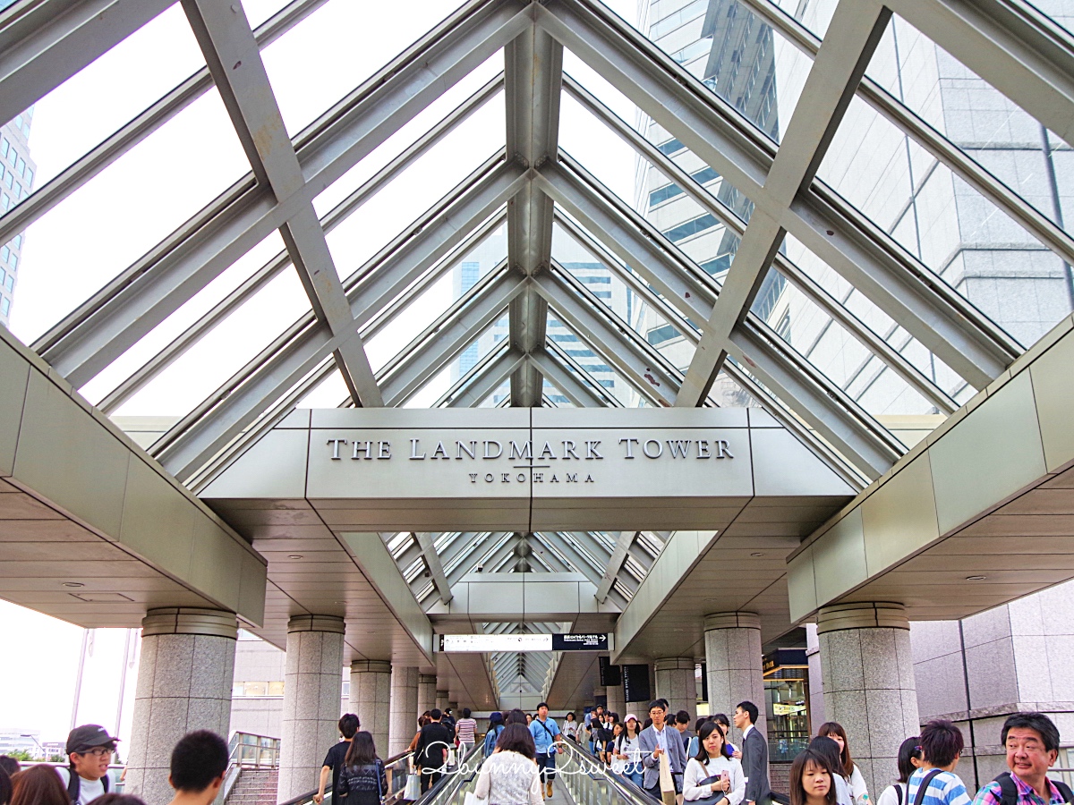 橫濱景點「橫濱地標大廈觀景台」Sky Garden 空中花園絕美百外夜景、摩天輪燈光秀 @兔兒毛毛姊妹花