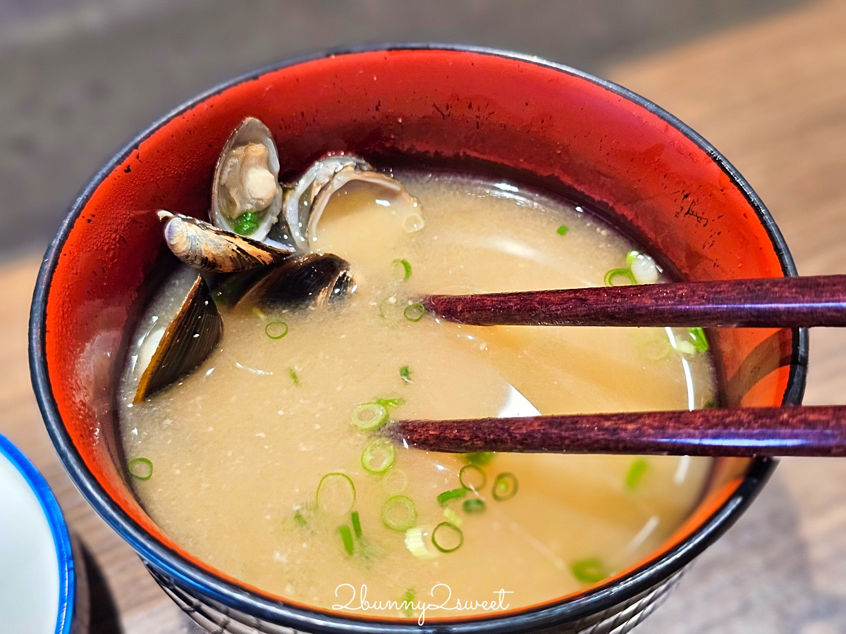 東京美食「大和壽司」豐洲市場必吃無菜單板前壽司店，食材新鮮好吃、師傅熱情互動超難忘 @兔兒毛毛姊妹花