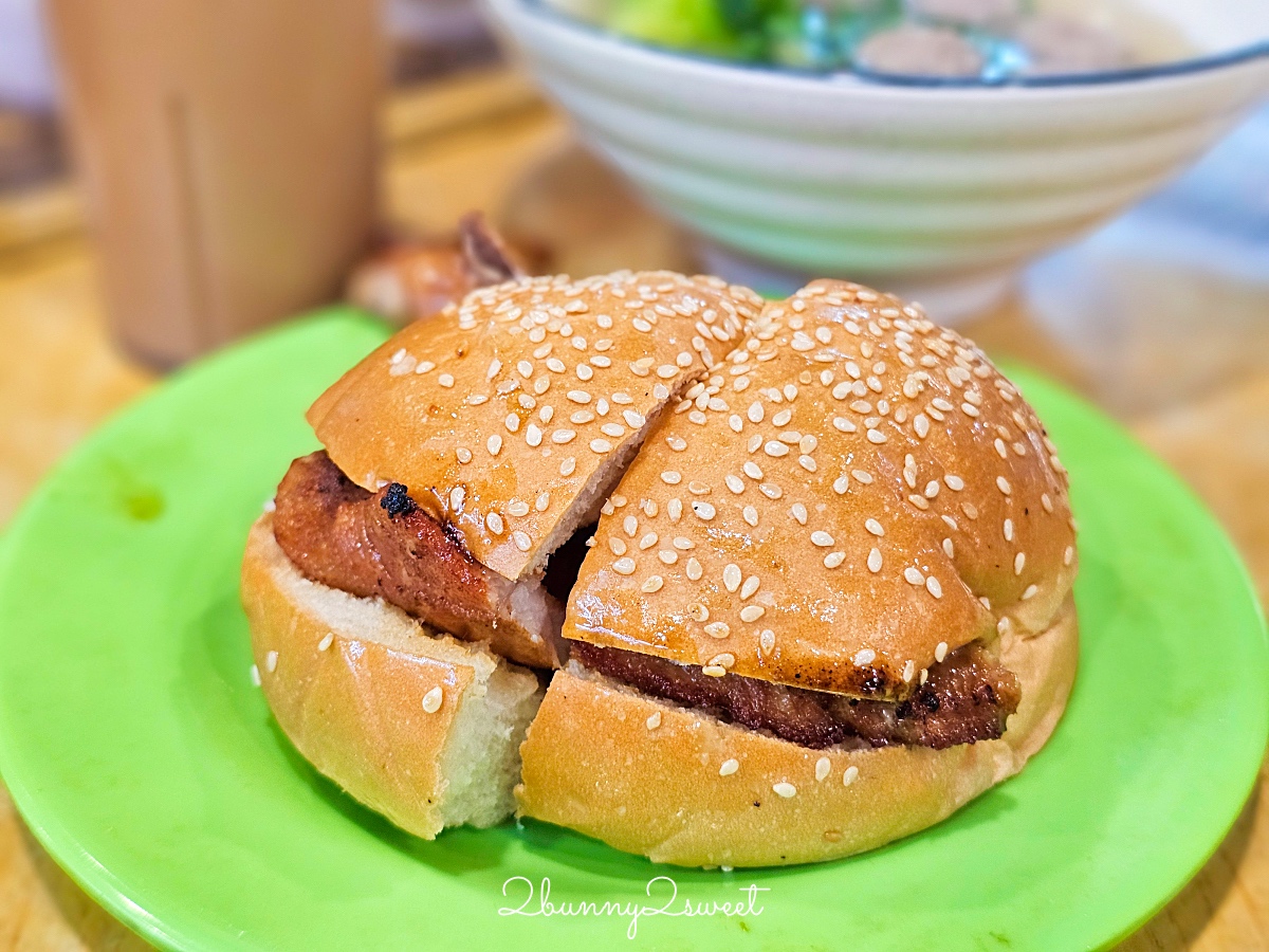 香港美食「華香園」尖沙咀海防道熟食市場大排檔平價美食，必點秘製豬扒包、瓦煲奶茶 @兔兒毛毛姊妹花