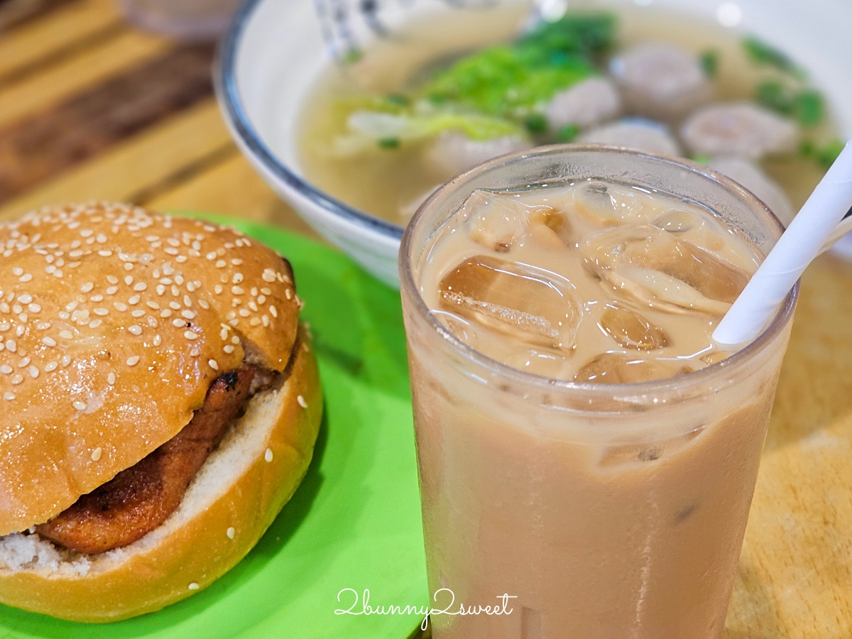 香港美食「華香園」尖沙咀海防道熟食市場大排檔平價美食，必點秘製豬扒包、瓦煲奶茶 @兔兒毛毛姊妹花