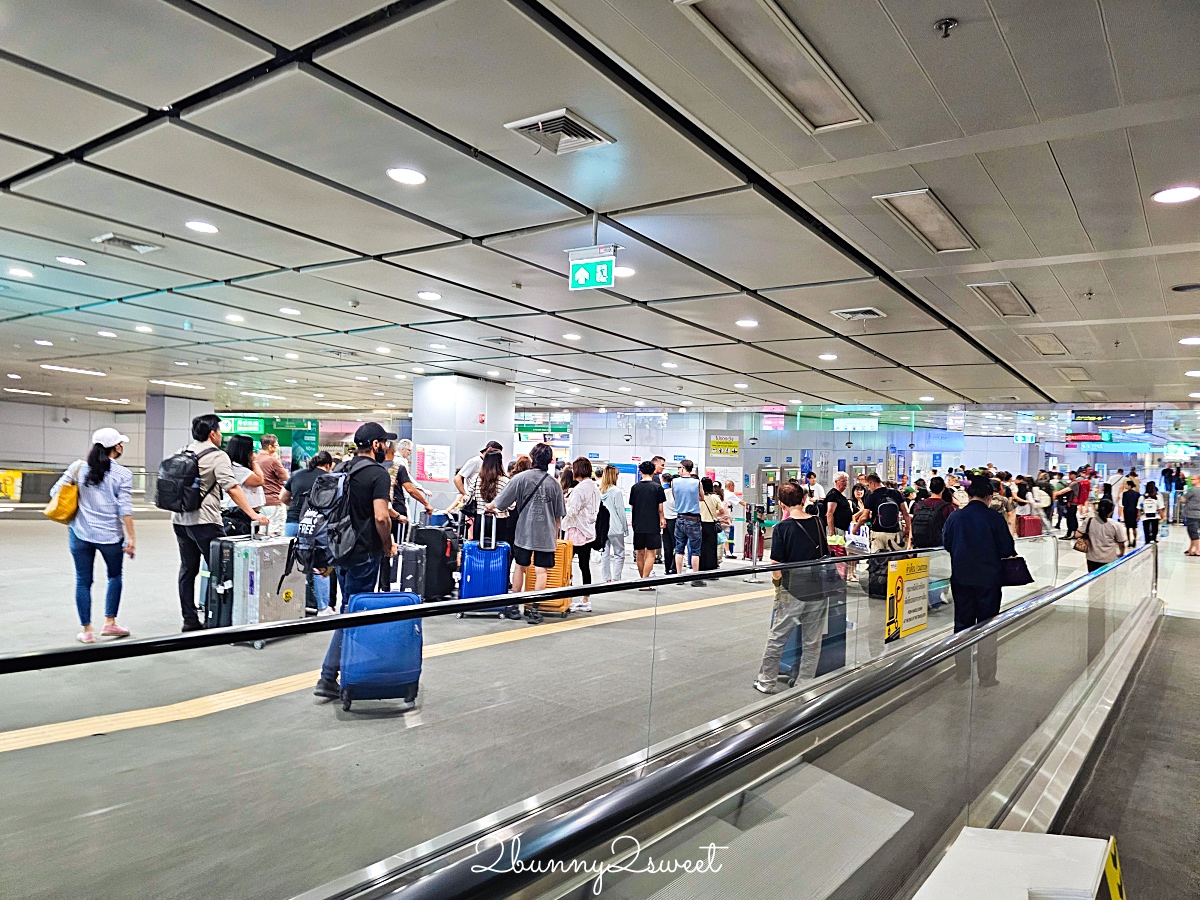 泰國曼谷機場 Suvarnabhumi Airport 最強攻略～BKK換錢、寄物、餐廳、按摩、便利商店、手標泰奶 @兔兒毛毛姊妹花