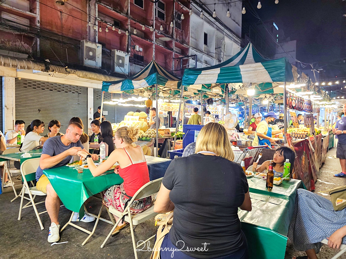 泰國曼谷「帕蓬夜市」BTS Sala Daeng 出站就到，越夜越熱鬧的辣妹夜市、夜店一條街 @兔兒毛毛姊妹花